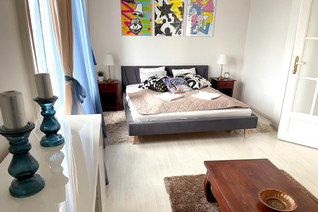 Elegant 125M2 Apartment In Center Of Budapest Exterior photo
