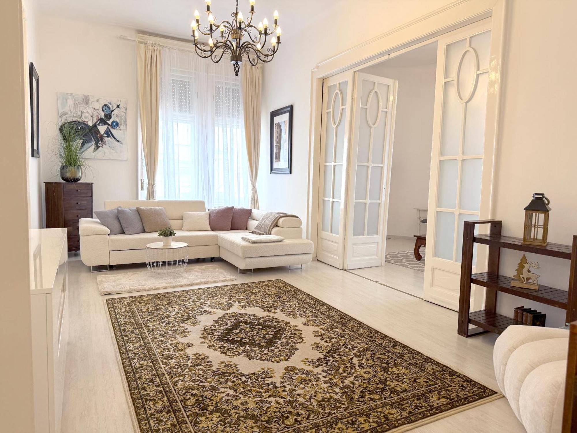 Elegant 125M2 Apartment In Center Of Budapest Exterior photo